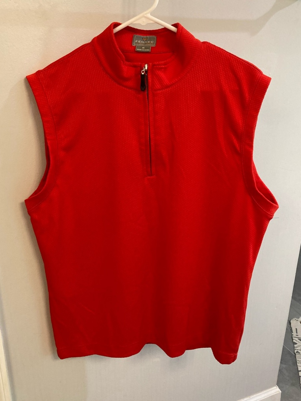 Fennec Golf Vest Size‎ M Highly Evolved Red 1/4 Zip Pullover